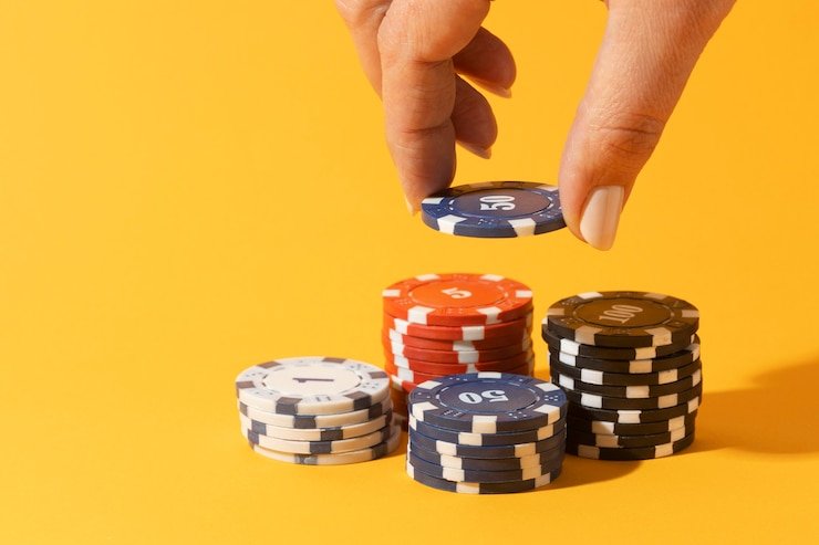 Live roulette table interface showing wheel and betting grid
